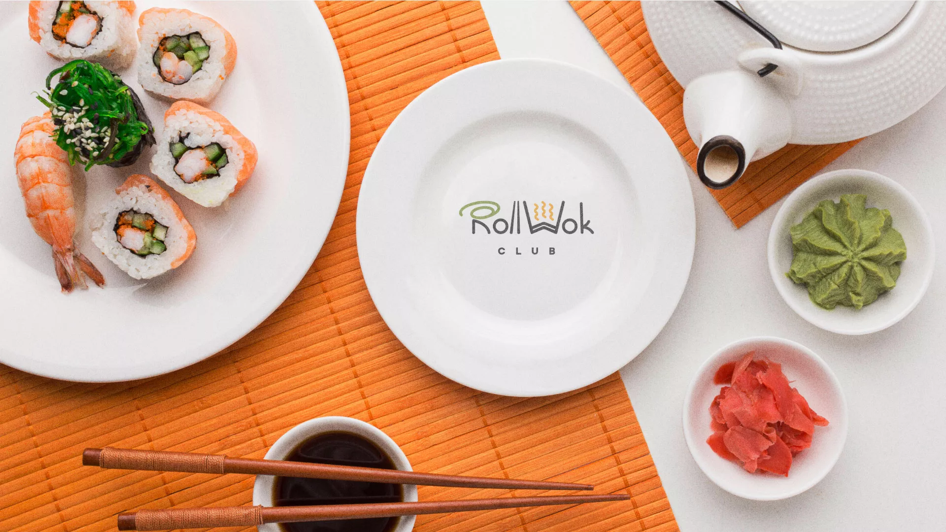 Разработка логотипа и фирменного стиля суши-бара «Roll Wok Club» в Белорецке
